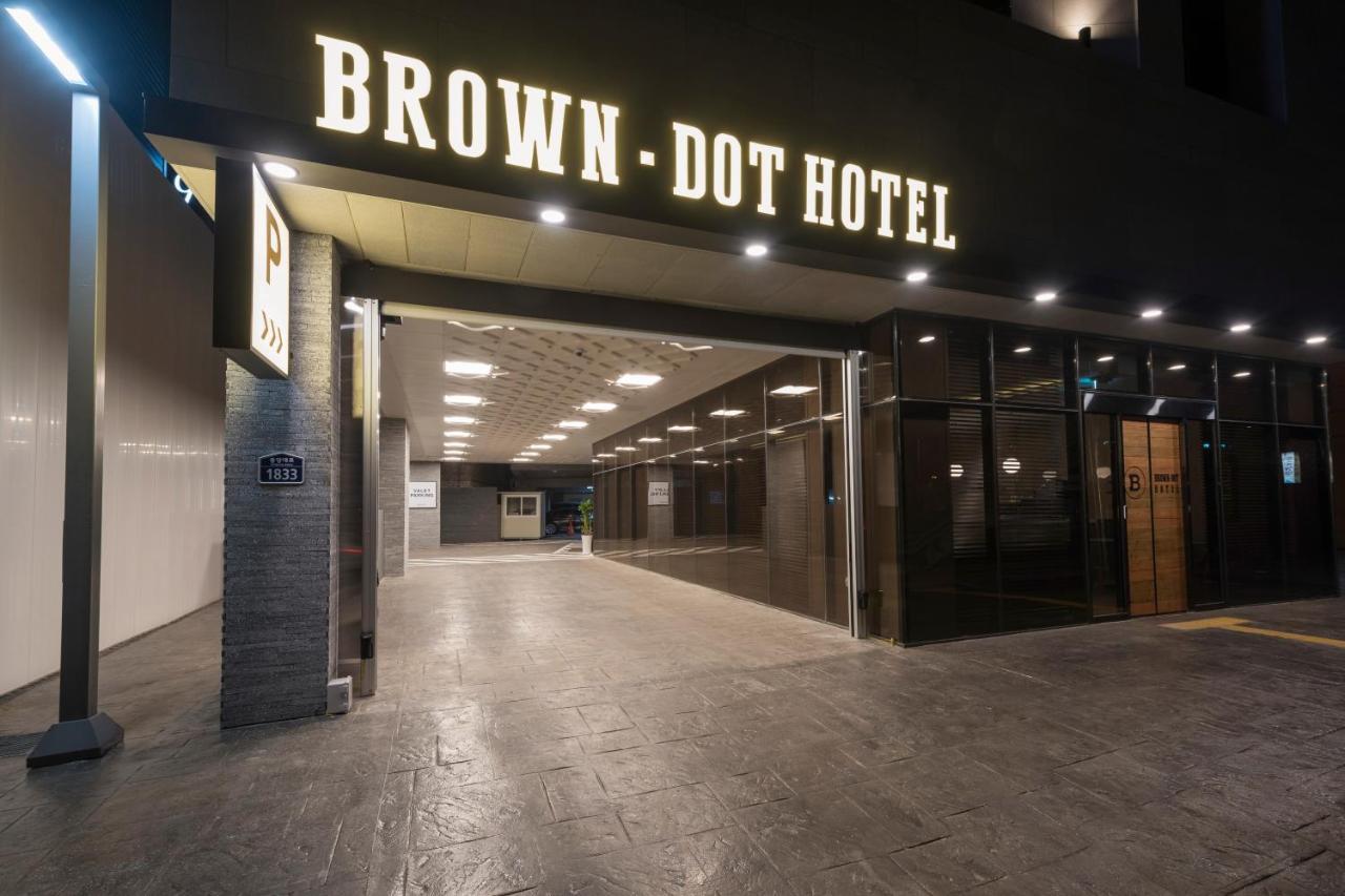 Browndot Hotel Guseo Busan Buitenkant foto