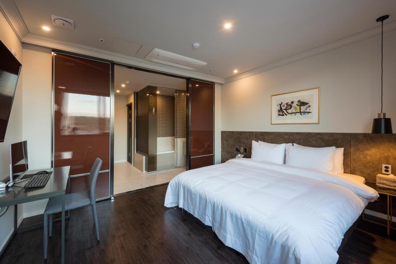 Browndot Hotel Guseo Busan Buitenkant foto